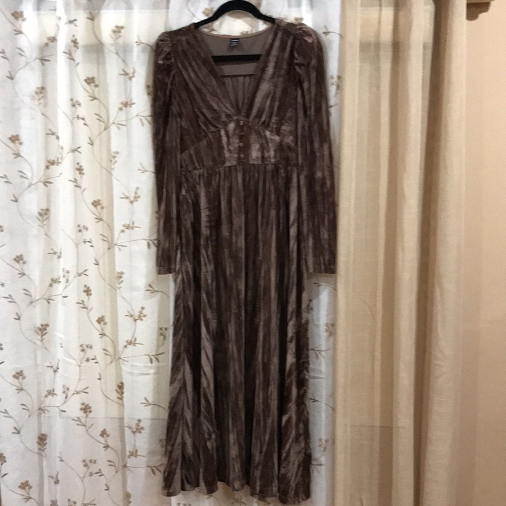 SHEIN VELVET DRESS SIZE M